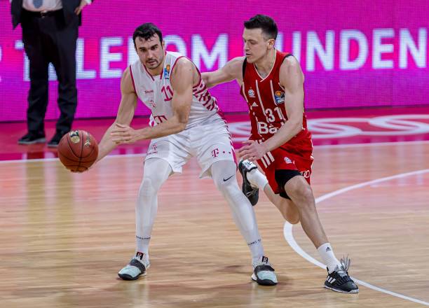 让新疆队的 让新疆队的