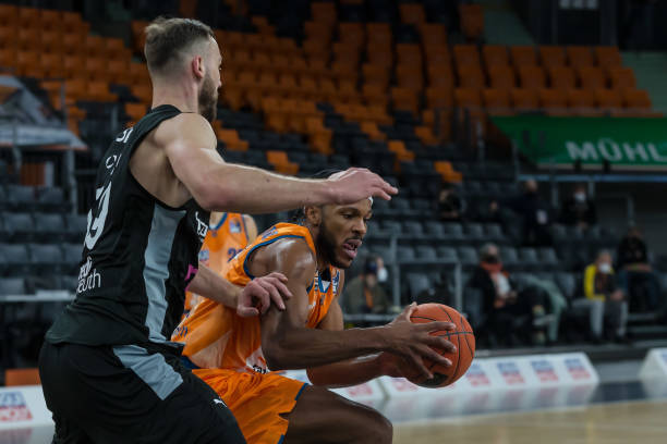 狼队的比赛 狼队的比赛